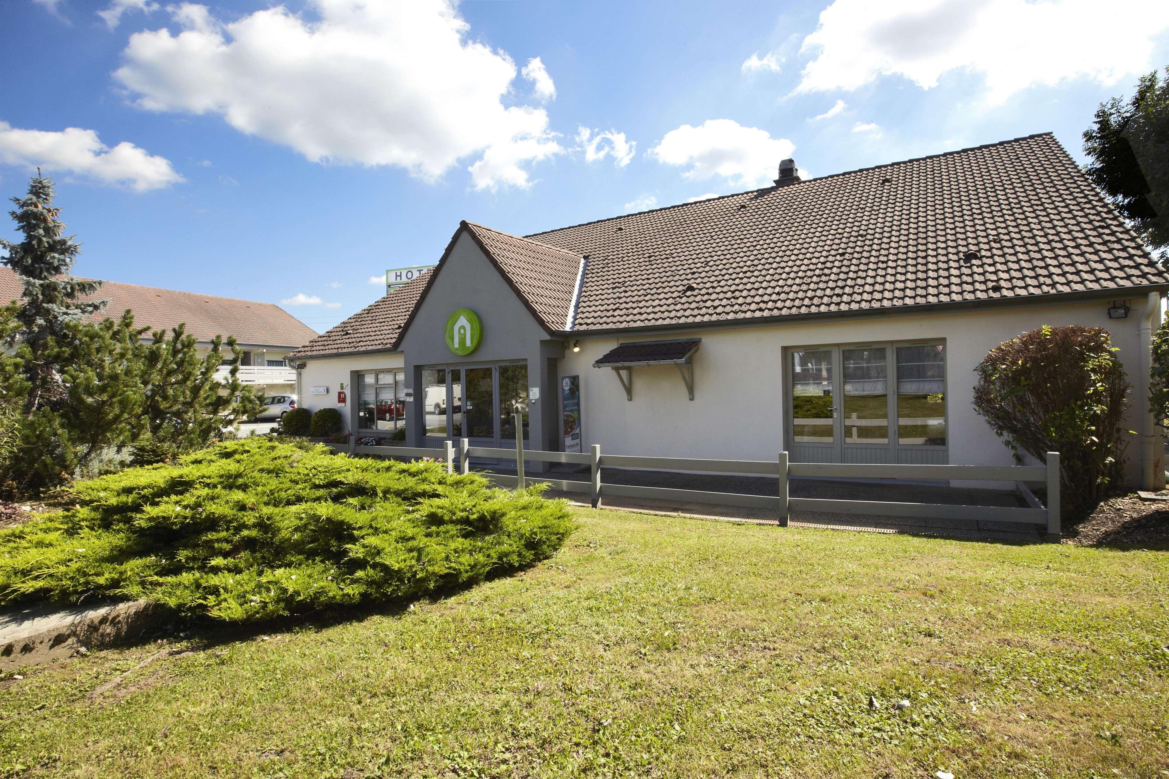 Hotel Campanile Montbéliard - Sochaux Esterno foto