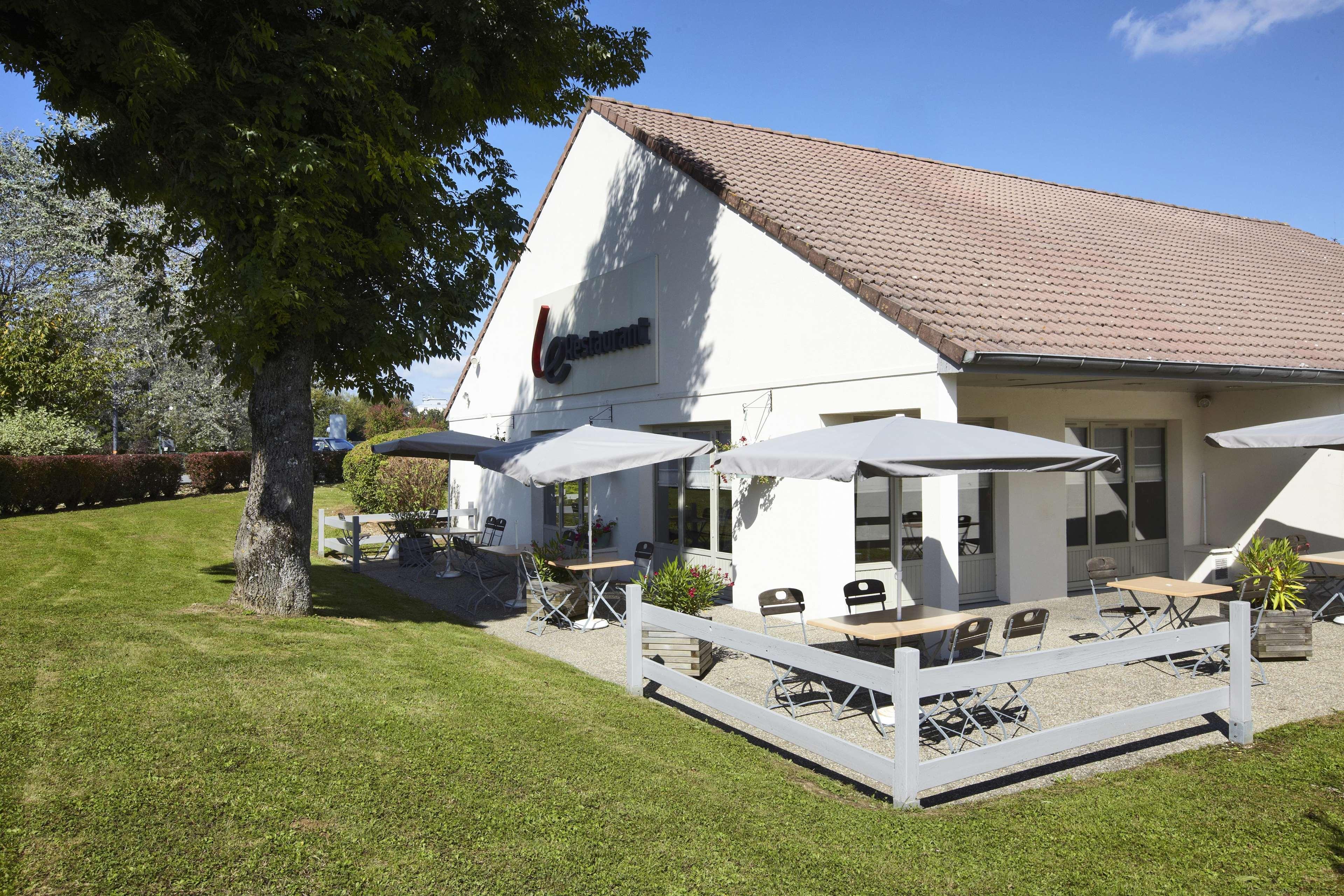 Hotel Campanile Montbéliard - Sochaux Esterno foto